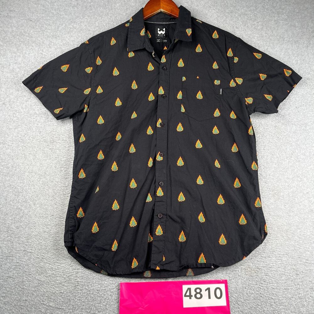 WXYZ Flaming Christmas Tree Print Shirt CasualButton Up Short Sleeve Mens Large